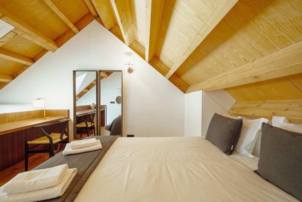 Elegant Downtown Apartment by Vacationy Apartment 9