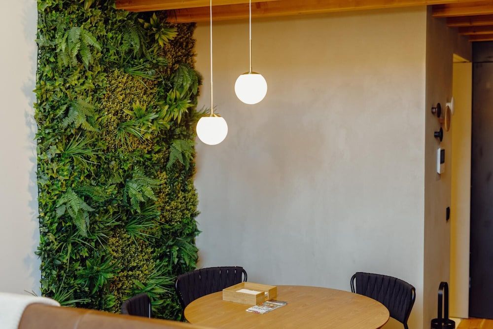 undefined Elegant Downtown Apartment by Vacationy 7