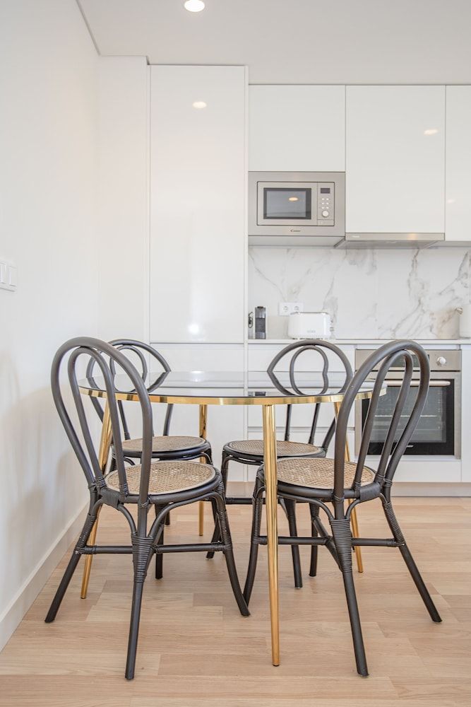 undefined Liiiving - City Design Apartment L 8