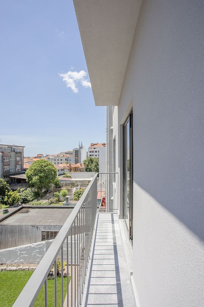 undefined Liiiving - City Design Apartment L