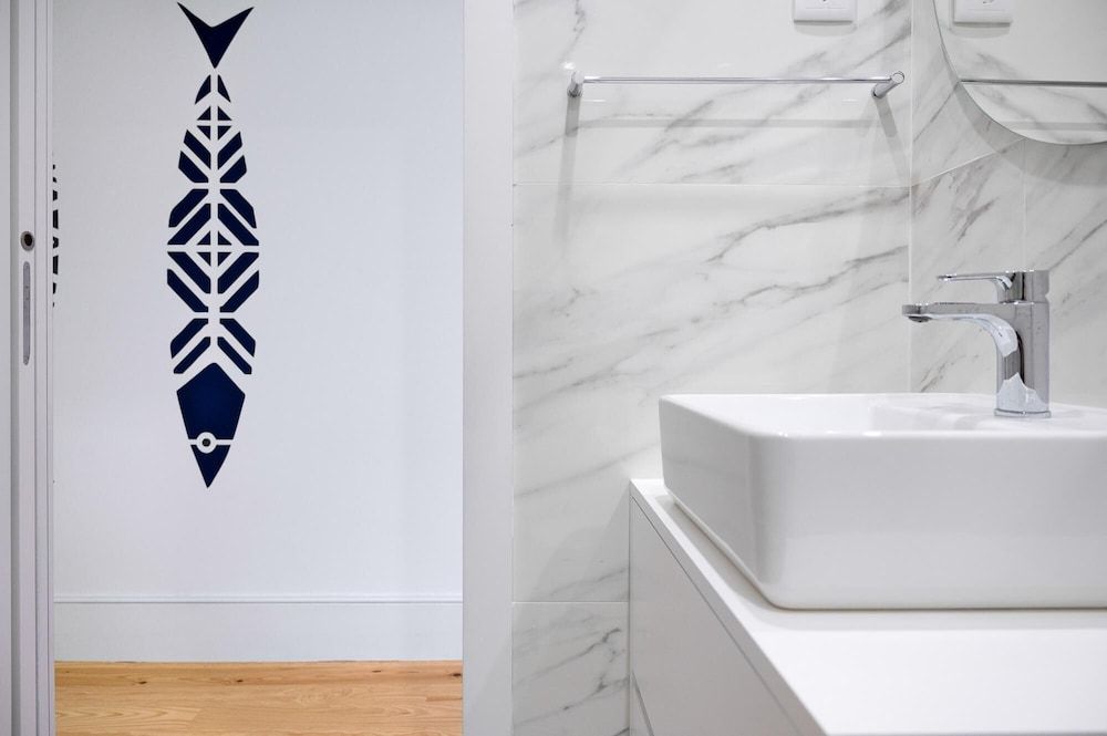 Downtown Prime With Terrace by Vacationy