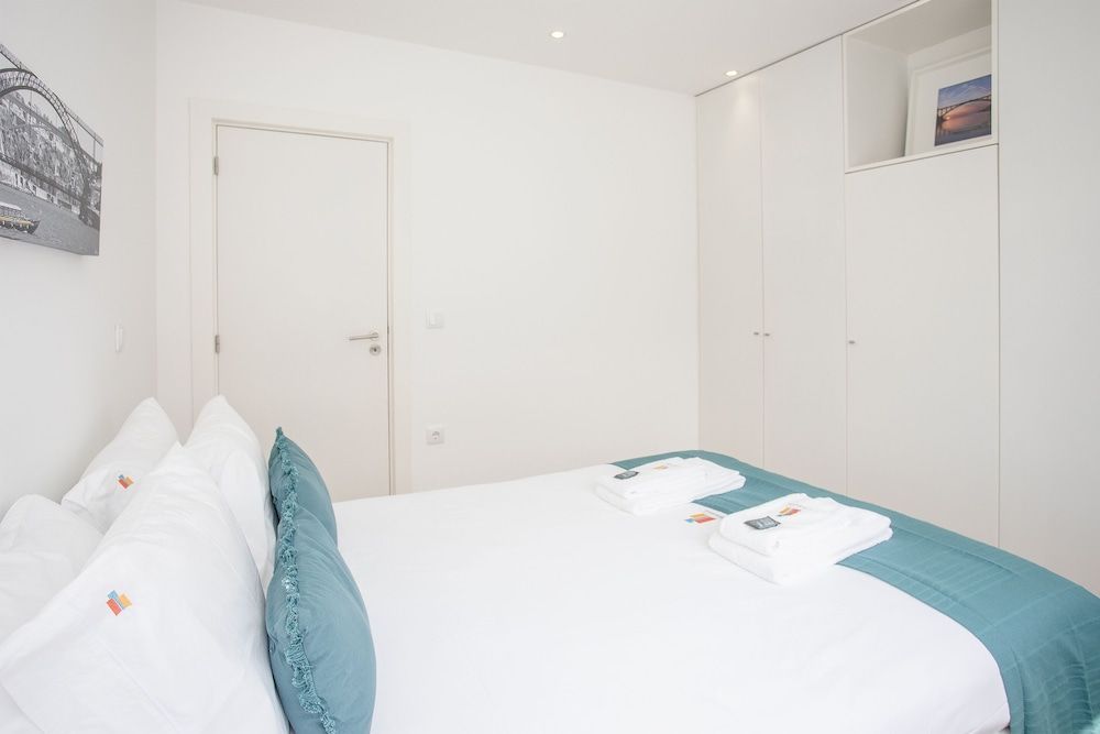 Liiiving in Porto - Sunny Santa Catarina Apartment 5