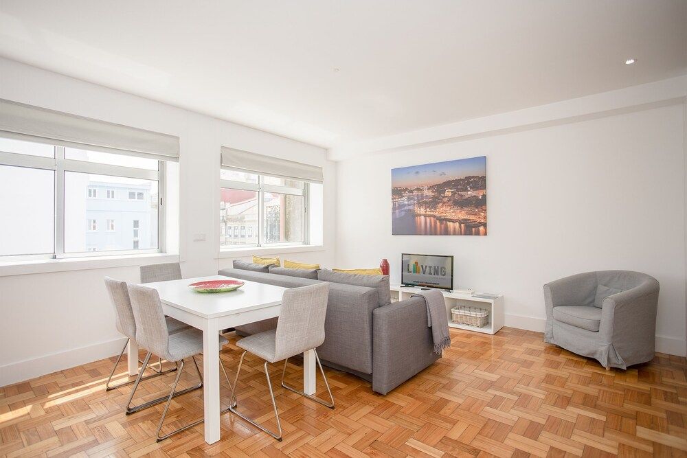 Liiiving in Porto - Sunny Santa Catarina Apartment 15