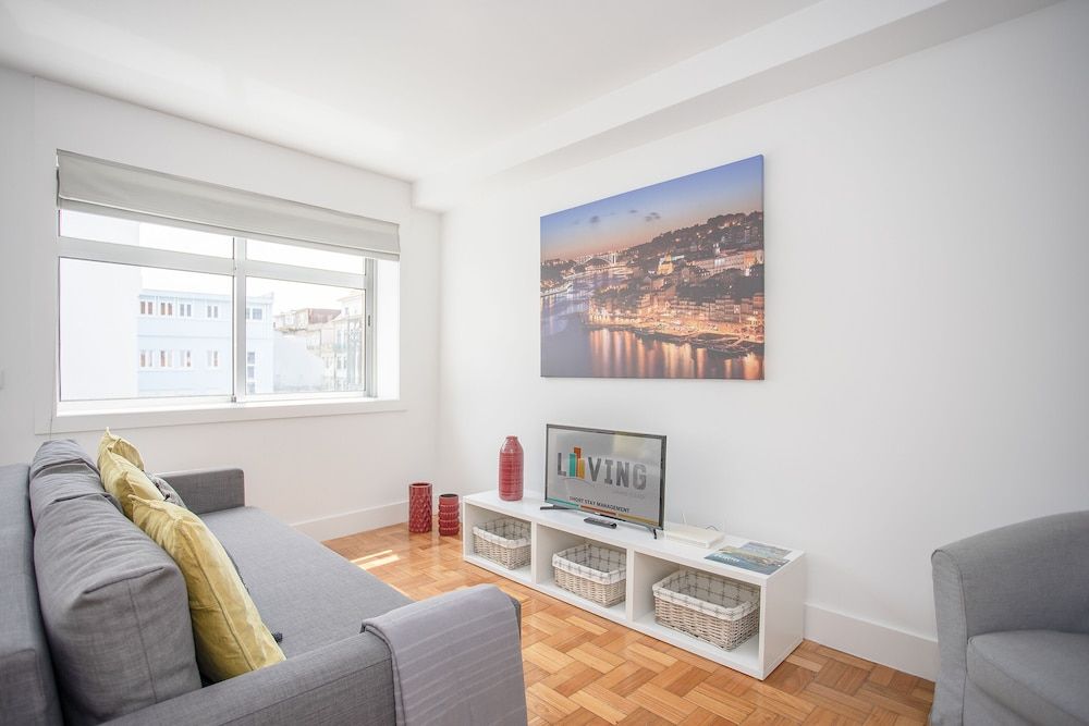 Liiiving in Porto - Sunny Santa Catarina Apartment 18