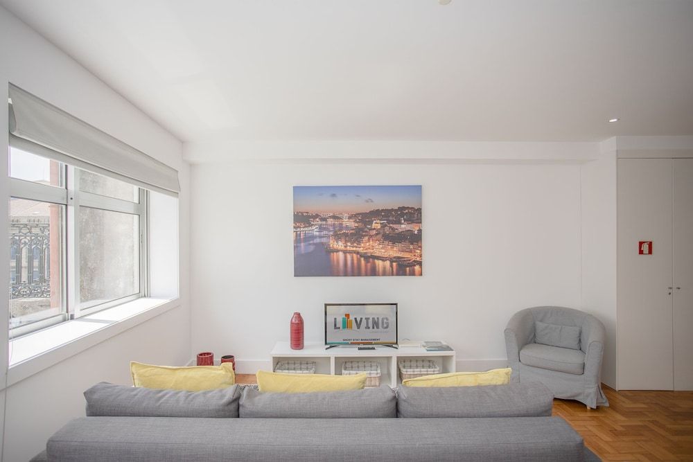 Liiiving in Porto - Sunny Santa Catarina Apartment 16