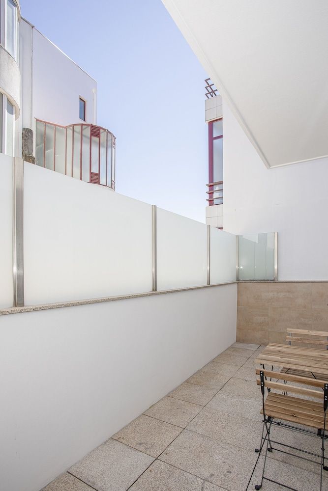 Liiiving in Porto - Design Bright House Design House 16