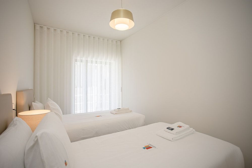 Liiiving in Porto - Design Bright House Design House 6