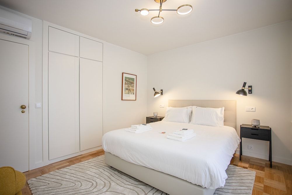 Liiiving in Porto - Design Bright House Design House 2