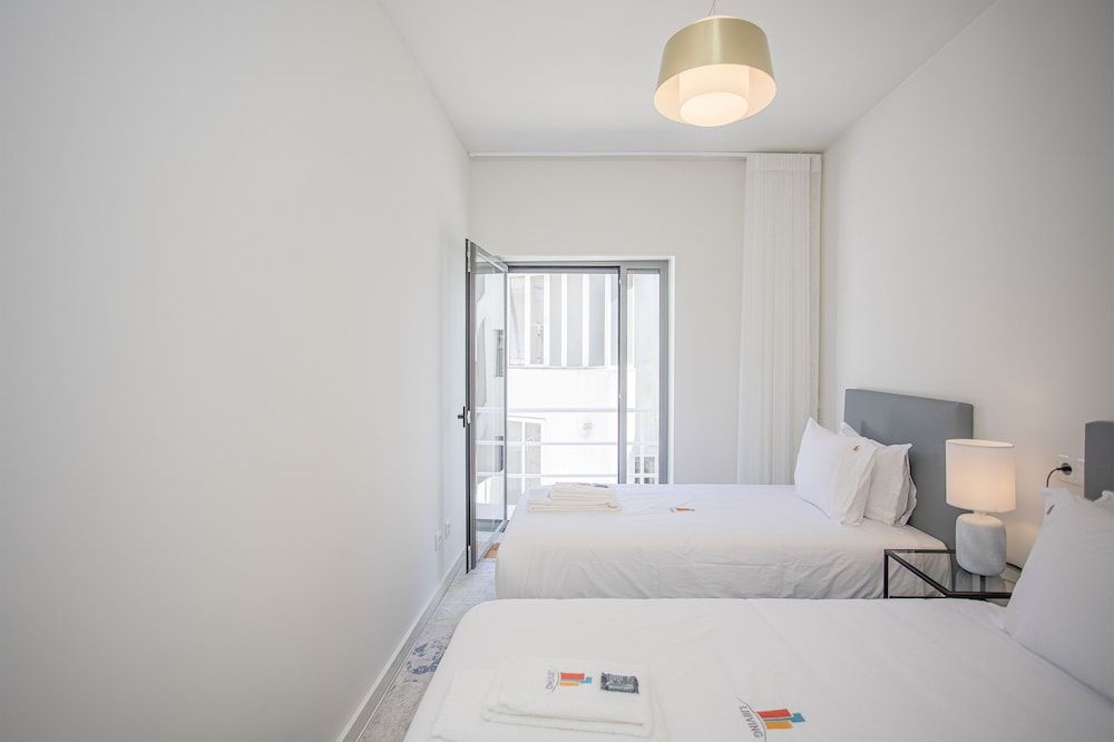 Liiiving in Porto - Design Bright House Design House 11