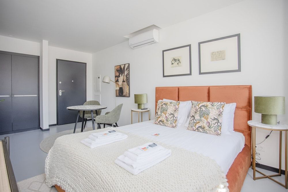 undefined Liiiving in Porto- City Delight Studio I