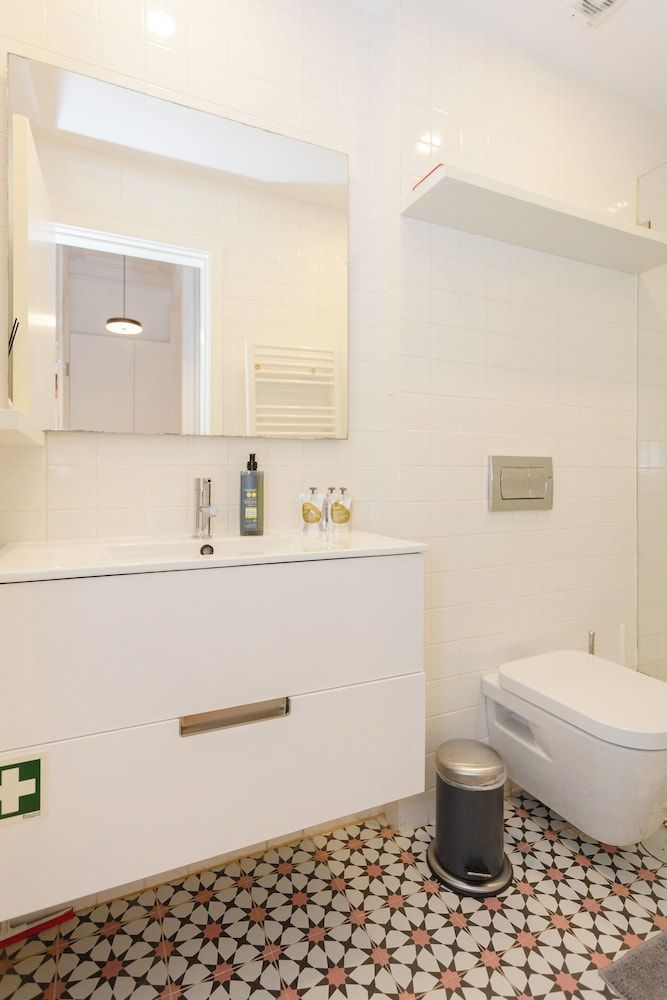 undefined Liiiving - Downtown Secret Terrace 9