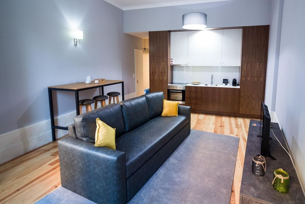 undefined Formosa Premium by Homing 9