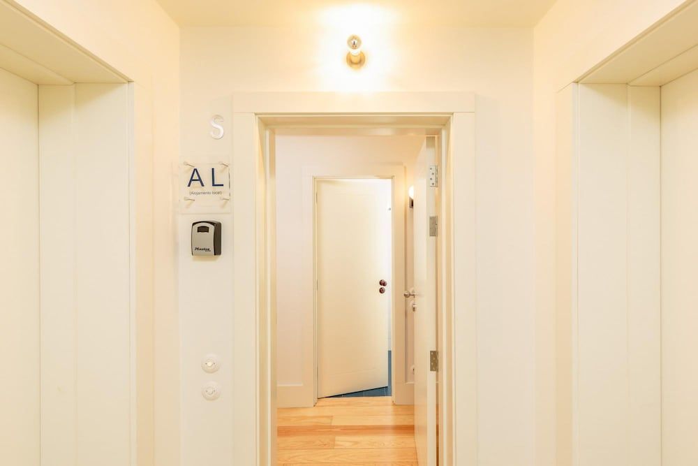 undefined Travelstaytion - Flores S in Porto 5