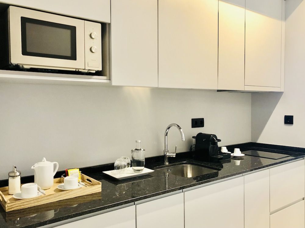 undefined YOUROPO - Downtown 5