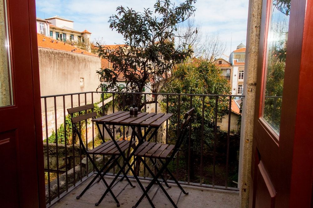 undefined Liiiving - Historic Clérigos Studio - 1B 3