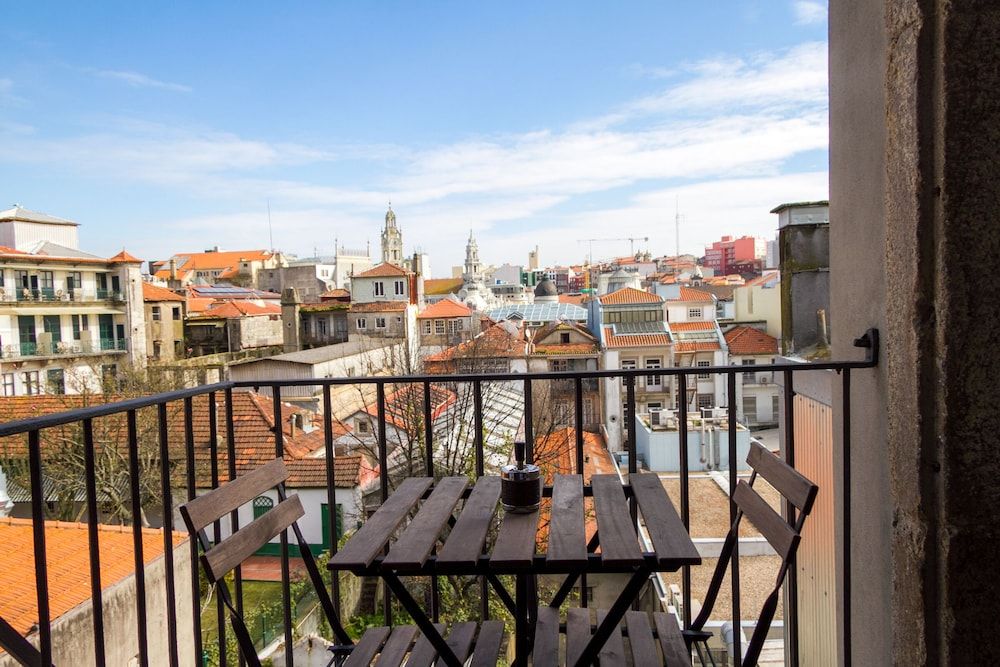 undefined Liiiving - Historic Clérigos Studio - 3B 4