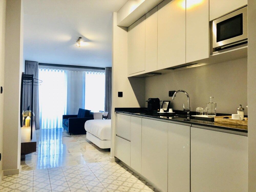 undefined Youropo - Downtown 2A 3