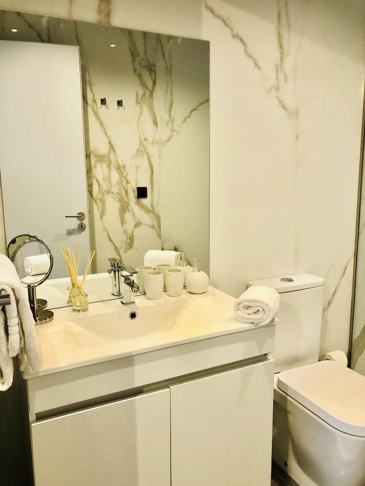 undefined Youropo - Downtown 2A 9