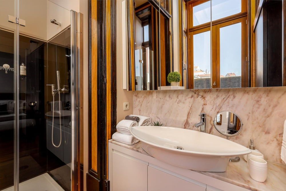 undefined Youropo - Bolh o 1B 8