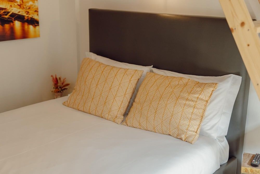 undefined Porto Design V in Oporto 9