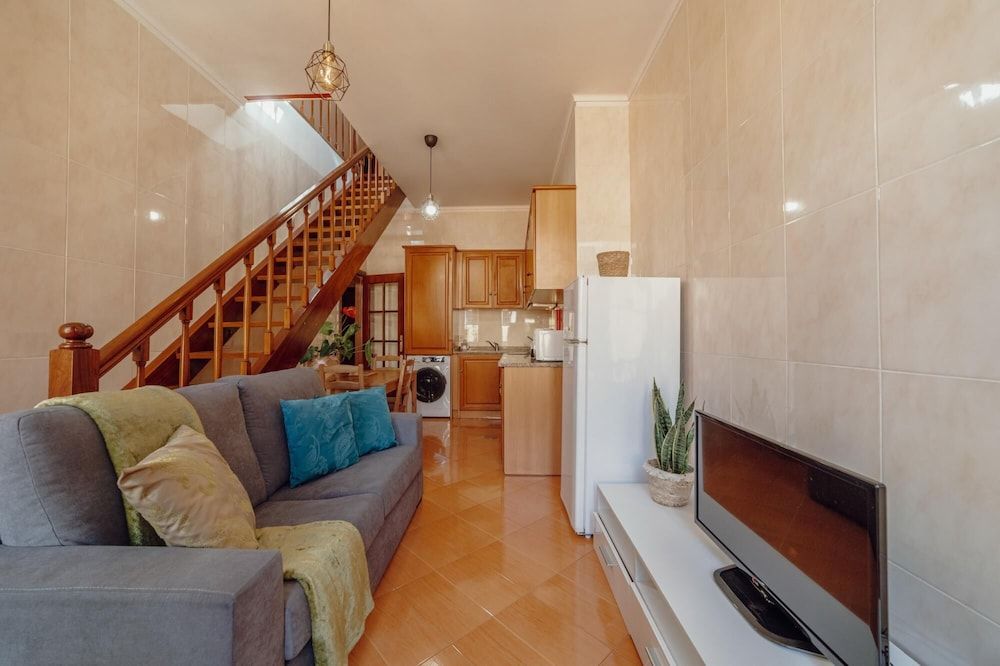 undefined Downtown Flores Duplex by Homing 3