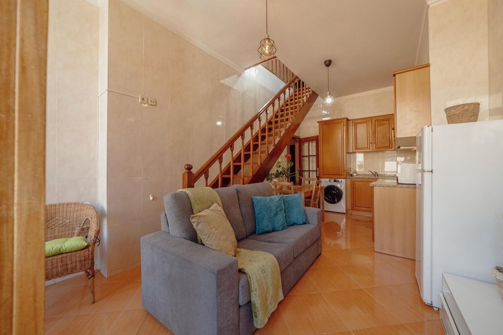 undefined Downtown Flores Duplex by Homing 2