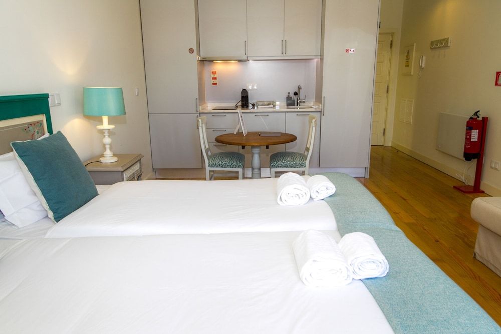 undefined Liiiving - Historic Clérigos Studio - 2B 6