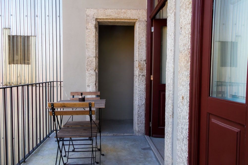 undefined Liiiving - Historic Clérigos Studio - 2B 4