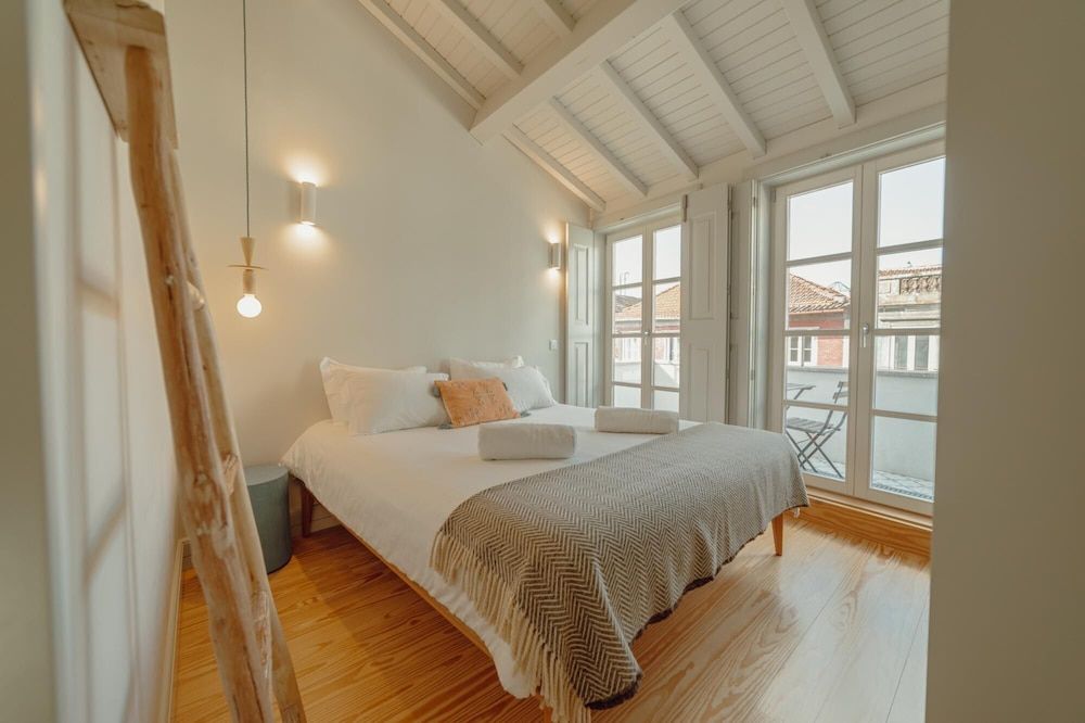 undefined Downtown Deluxe Duplex by Homing 6