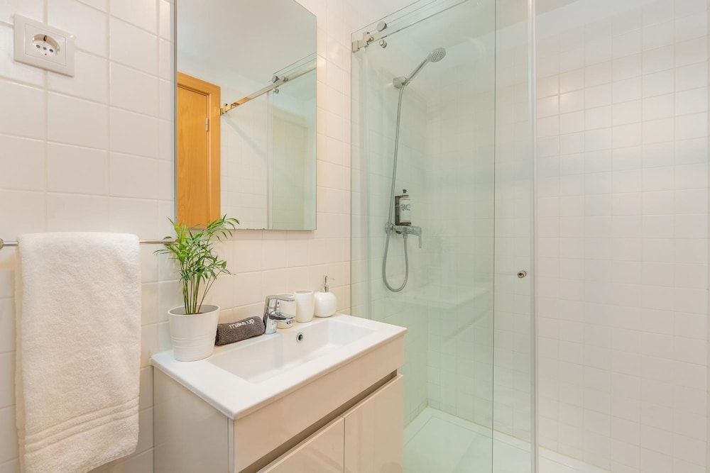 Travelstaytion - Cosy 4 in Oporto Apartment 9