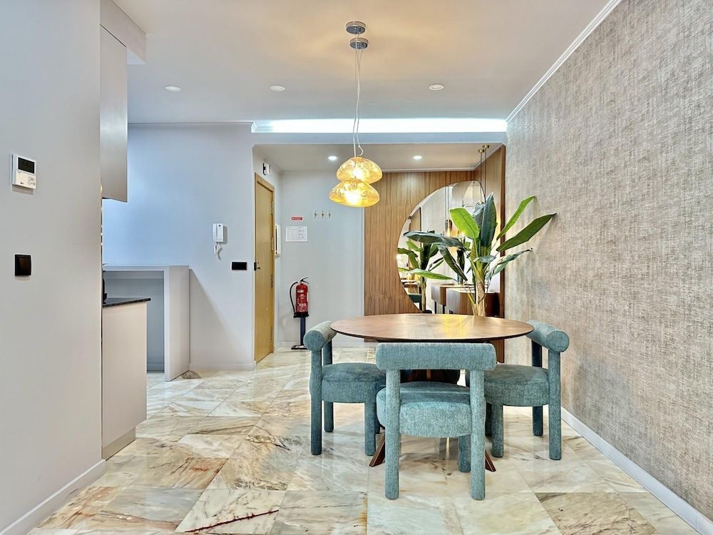 undefined Youropo - Downtown 4A 5