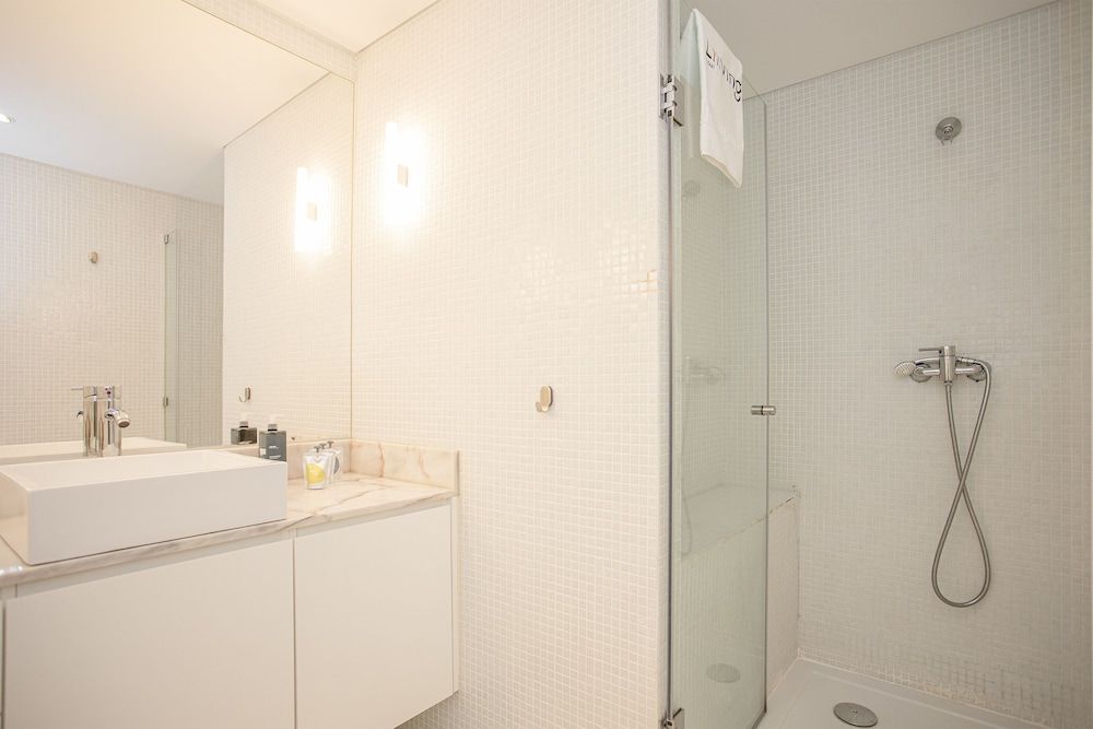 Liiiving - Garden Light Mezzanine Apartment 25