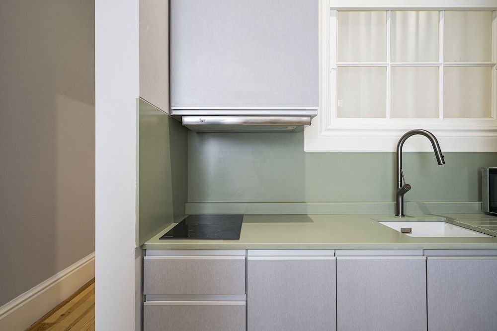 Olivia 1895 Apartments Standard Apartment 3