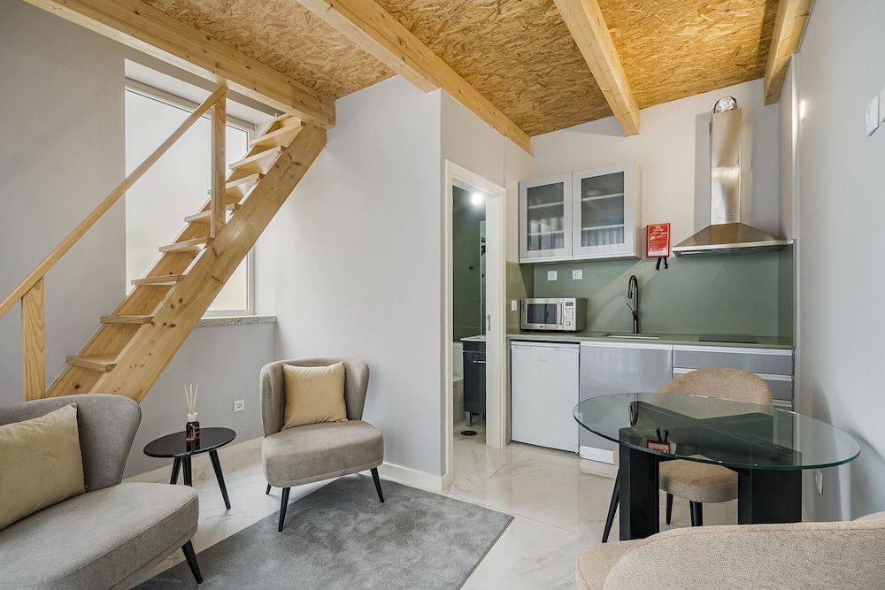 undefined Olivia 1895 Apartments 10