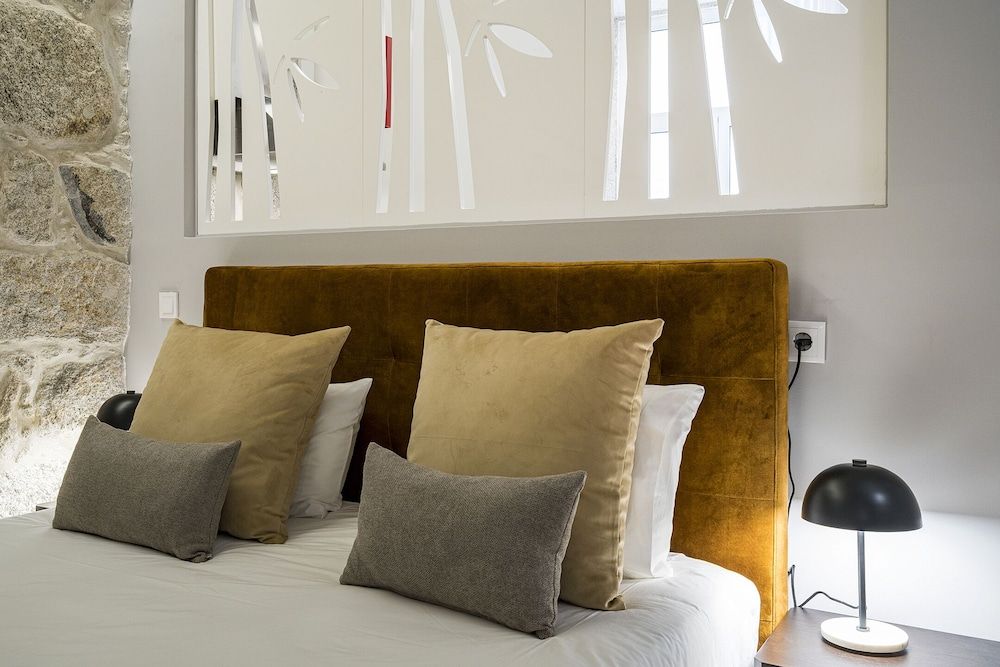 undefined Olivia 1895 Apartments 7