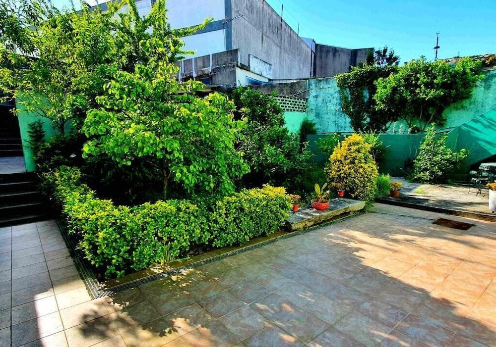 undefined Residencia LIS B&B and Parking