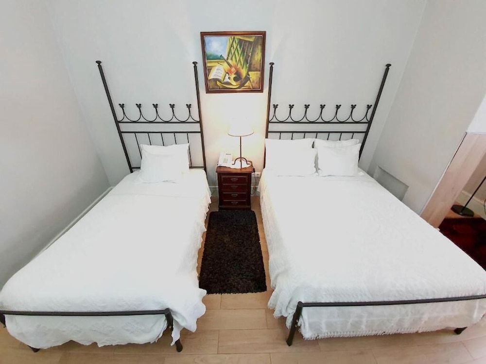 undefined Residencia LIS B&B and Parking 9