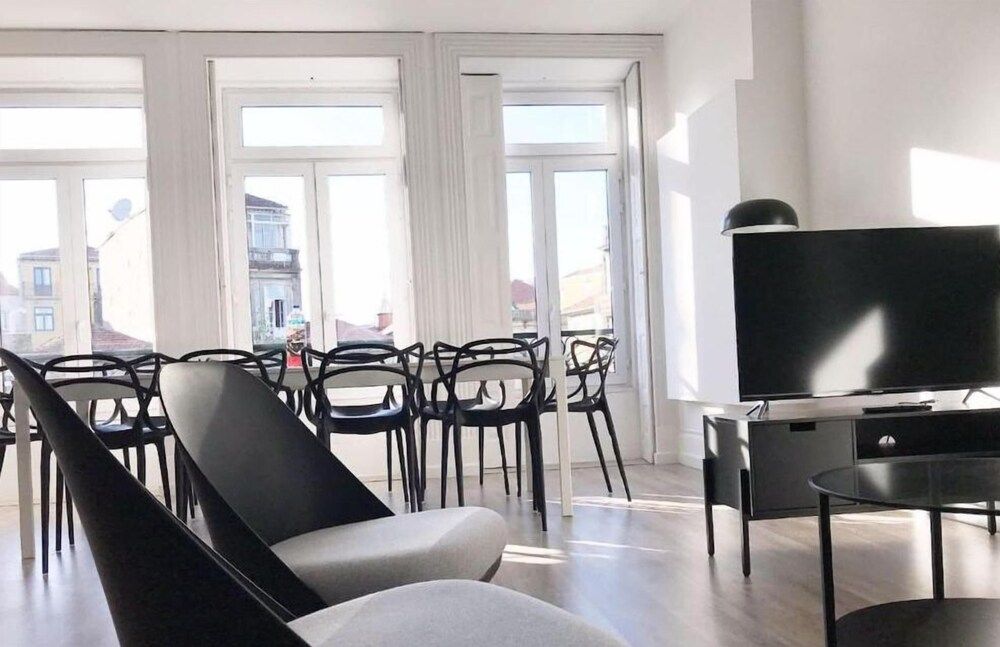 undefined Downtown Fantail 5