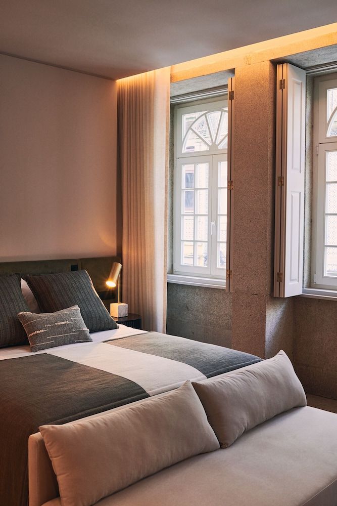 undefined Prim&Proper 4