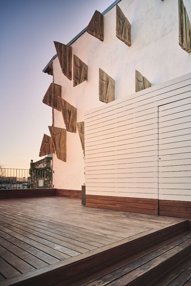 undefined Prim&Proper 8