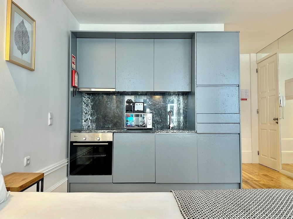 YOUROPO - Stories Studio, Balcony 7