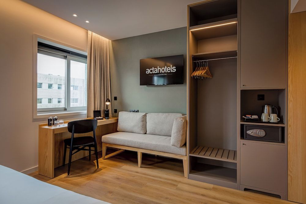 undefined Hotel Acta the Clover 2