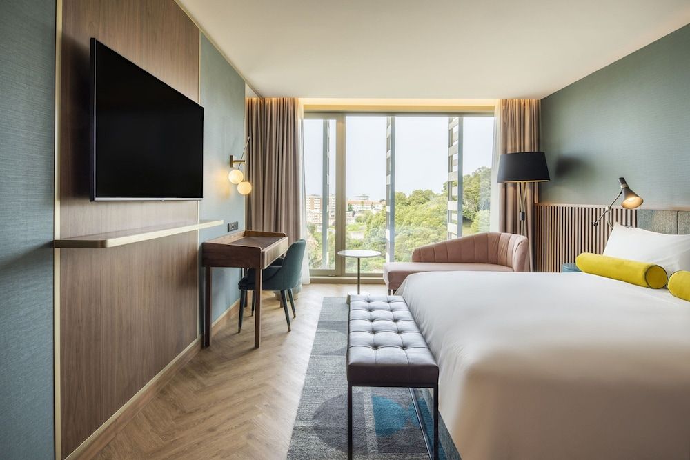 undefined Renaissance Porto Lapa Hotel 2