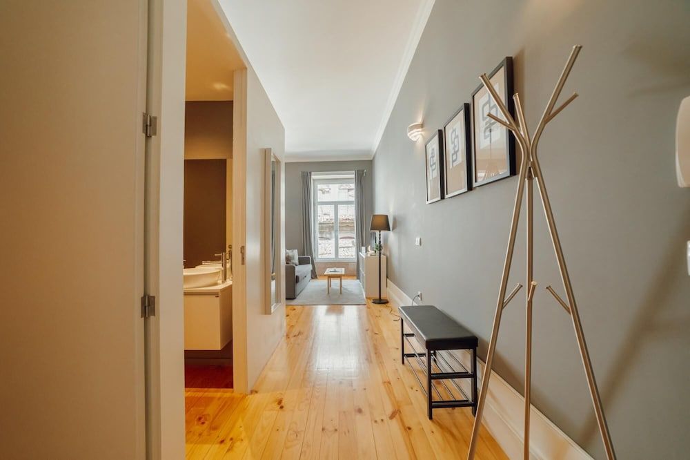 undefined Downtown Excellence Apartment by Vacationy 6