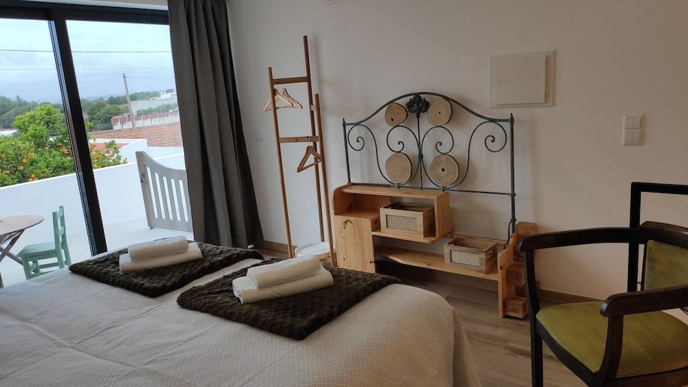 Laranjeira das Loiras Panoramic Double Room 2