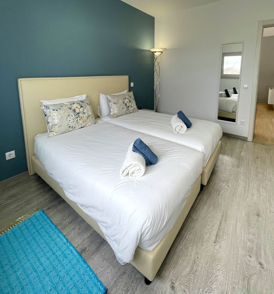 Silverside Holidays Grand Apartment, 2 Bedroom, Patio, Ocean View 4