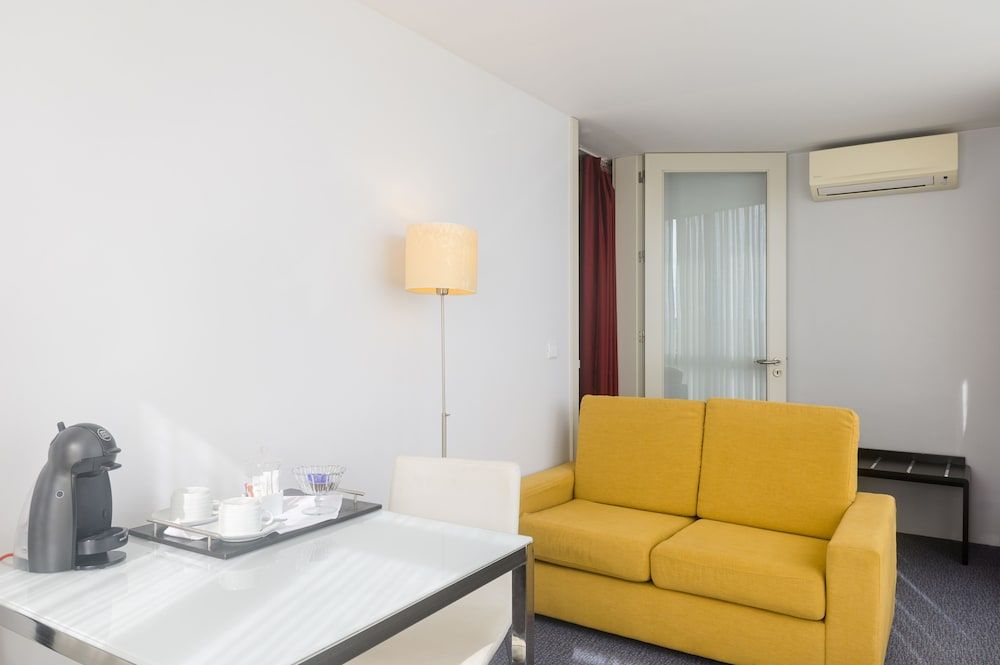 Hotel Torre Mar Superior Double Room 6