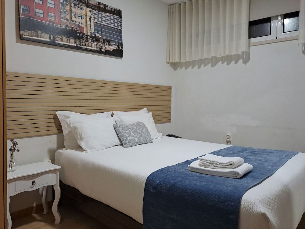 Hotel Square Economy Double Room 3