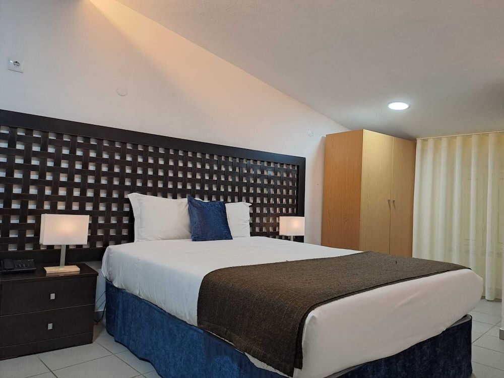 Largo da Fonte Family Quadruple Room 2