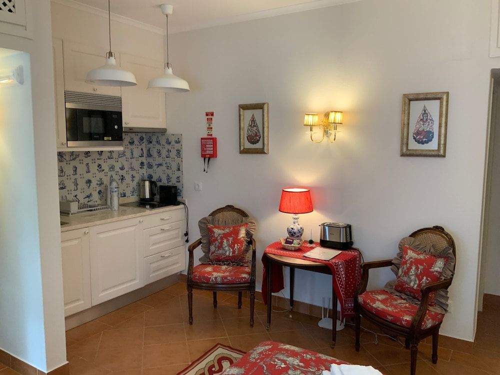 Villa Estefânia Classic Studio, 1 Bedroom, Non Smoking, Kitchenette (Hortensias) 12